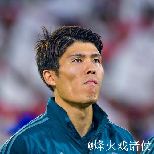 罗马诺确认：富安健洋自由转会阿贾克斯，签约至2026年6月